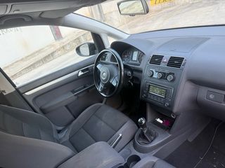 Volkswagen Touran 2015