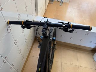 Bicicleta Cube Reaction Carbono