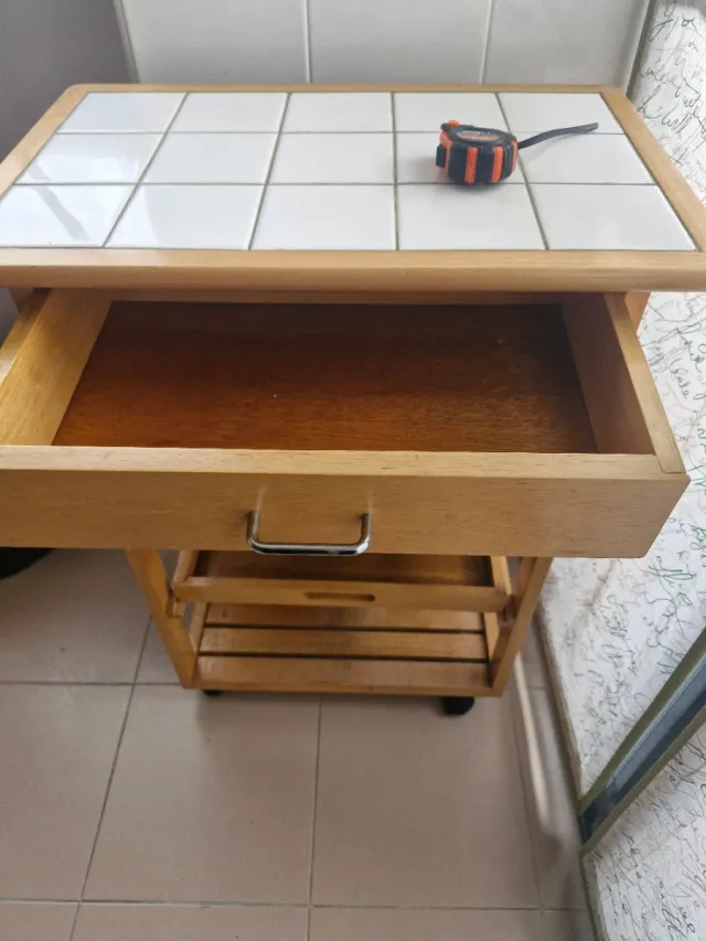 Carro de cocina con cestas y cajón