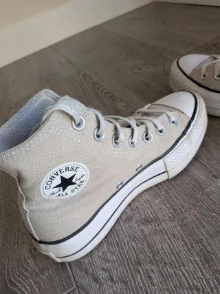 Converse plataforma beige