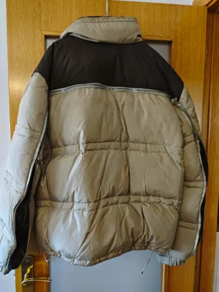 Plumas hombre beige y marrón