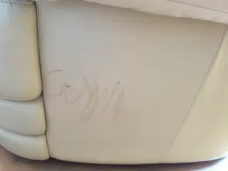 Sofá de cuero beige 3+2 plazas