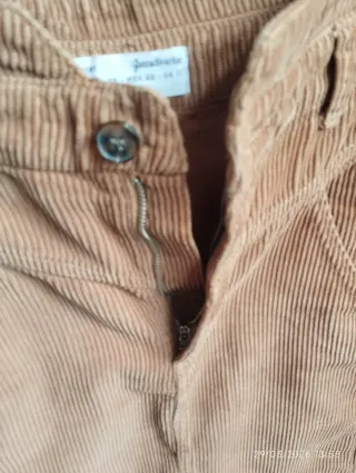 Falda corta de pana marrón