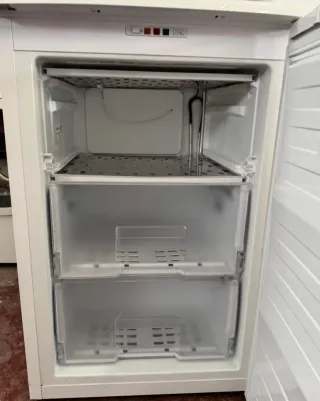 Congelador Ansonic blanco