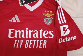 Camiseta y Rompevientos Benfica Portugal Adidas