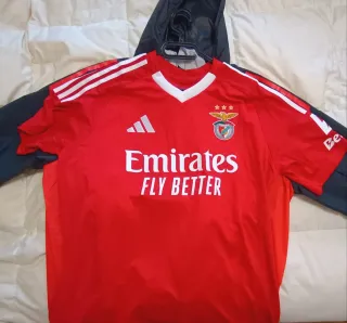 Camiseta y Rompevientos Benfica Portugal Adidas