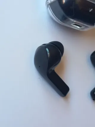 Cascos Inalámbricos con Caja Transparente