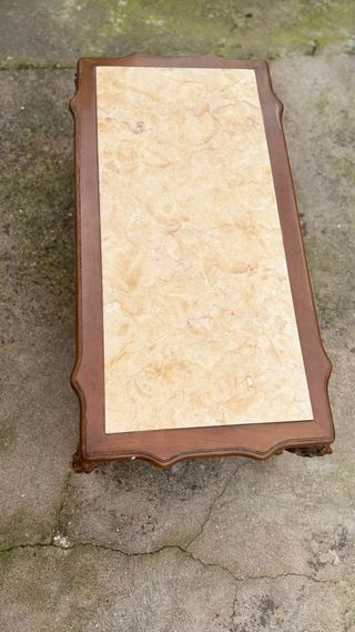 Tavolo da salotto in legno e marmo