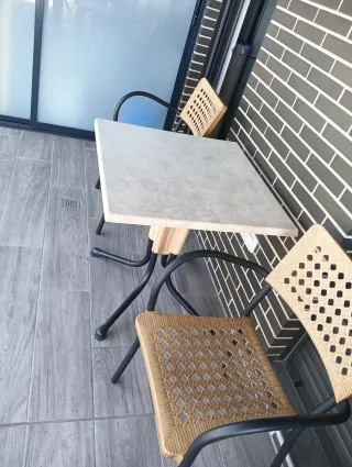 Mesa y Sillas Exterior Beige/Gris