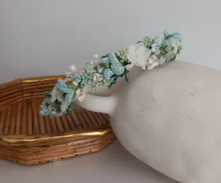 Corona de flores comunión blanco y verde