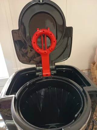 Cafetera Russell Hobbs 1.25L Negra