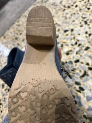 Botines Azules Perforados con Tachuelas Muy comodo