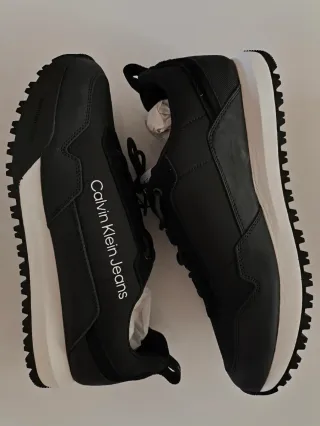 Zapatillas Calvin Klein Jeans Negras y Blancas