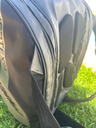 Paletero Bullpadel Vertex 03. Para Dos Palas