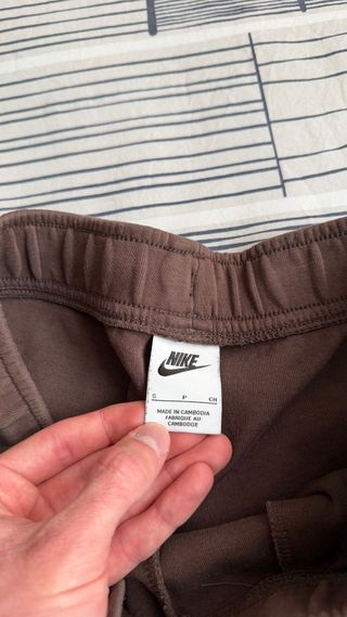 Bermudas Nike Tech Fleece Marrones