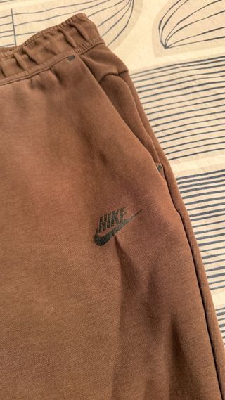 Bermudas Nike Tech Fleece Marrones