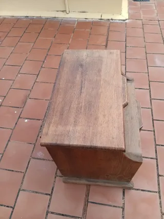 Mesa auxiliar madera 2 cajones hierro 0.55 ×0.60