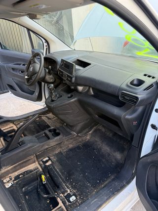 Despiece Opel combo E 1.5 CDTI  Año 2022