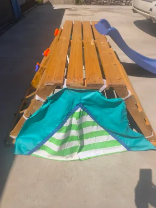 Parque infantil madera con tobogán