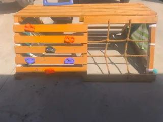 Parque infantil madera con tobogán