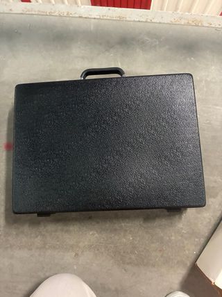 Maletín Pedro Domecq con copas y botellas