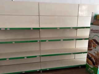 Mobiliario tienda de comestibles