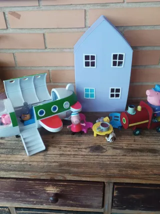 Lote Peppa Pig: Casa, Avión y Tren
