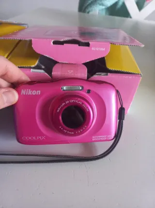 Cámara Nikon Coolpix S33 Azul y Rosa