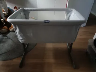 Minicuna Chicco gris