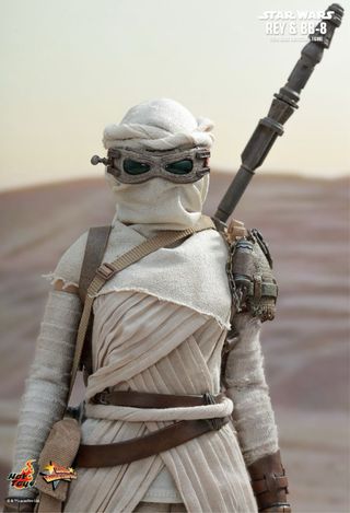 Hot Toys Star Wars Rey & BB-8 The Force Awakens