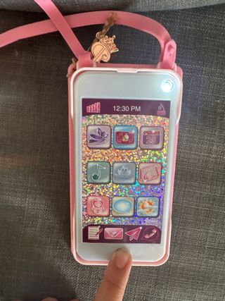 Móvil,tarjeta y llaves de coche de juguete