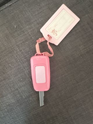 Móvil,tarjeta y llaves de coche de juguete