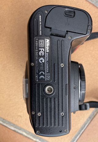 Cámara Nikon D70 Negra