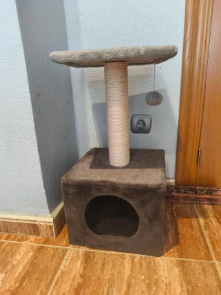 Rascador para gatos sin usar. NUEVO
