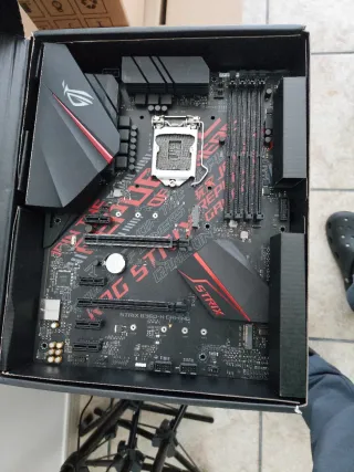 Placa Base ASUS ROG STRIX B360-H GAMING