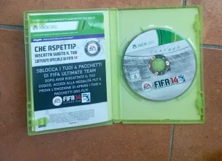 Xbox 360 Lotto Giochi: Gears of War, FIFA 14, Lips