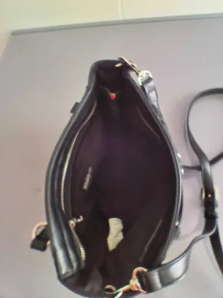 Bolso negro tachuelas plateadas