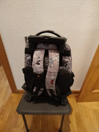 Mochila Totto 3 bolsillos y 2 redes