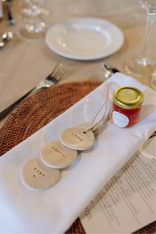 Piezas de cerámica personalizadas para eventos