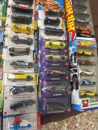 Lote de 30 Coches Hot Wheels