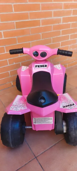 Moto Quad Rosa Eléctrica Infantil