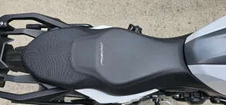 Asiento Alto BMW F900XR Negro/Blanco