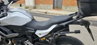 Asiento Alto BMW F900XR Negro/Blanco