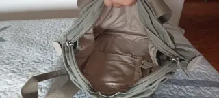 Bolso Nike marron en muy buen estado.