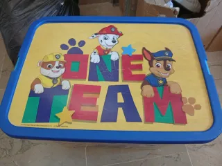 Caja de animales de juguete