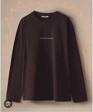 Camiseta Zara manga larga estampada café