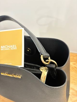 Bolso PMichael Kors Modelo: Pratt Negro Nuevo