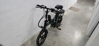 Bicicleta Eléctrica Plegable Negra