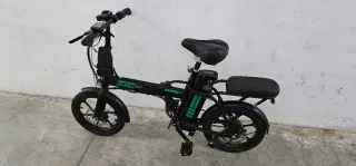 Bicicleta Eléctrica Plegable Negra