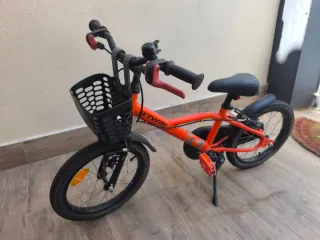 Bicicleta infantil naranja B'TWIN